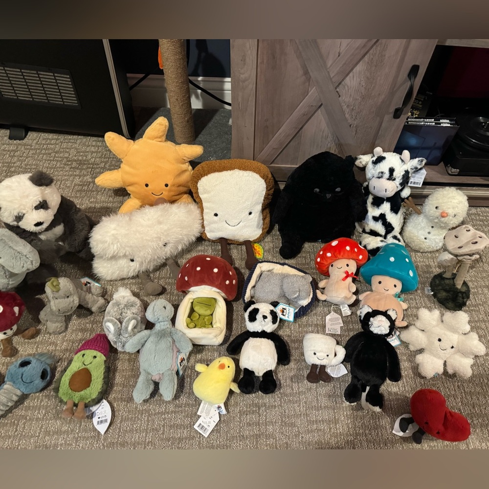 Jellycats! I am looking to sell but also looking at others!